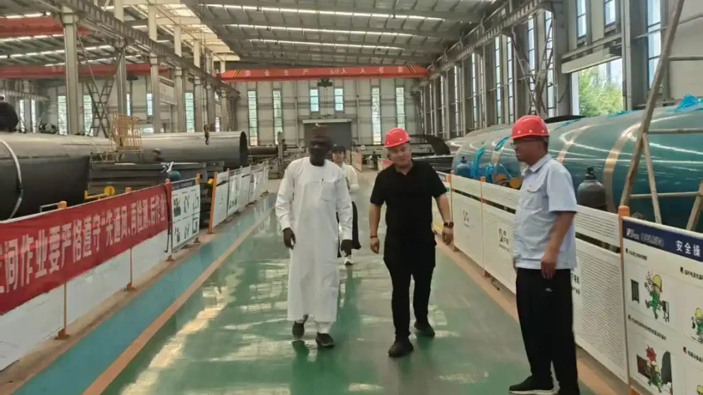 Shuyue tank trailer manufacturing bay in Liangshan, Shandong with overhead crane B-09